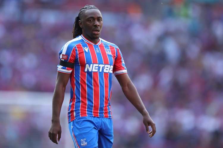 乐鱼体育-罗马诺：埃泽与水晶宫主帅磋商后，决定今晚不出战欧协联附加赛