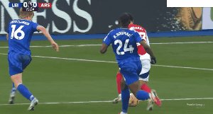 乐鱼app-【英超】梅里诺双响 阿森纳2比0客胜莱斯特城