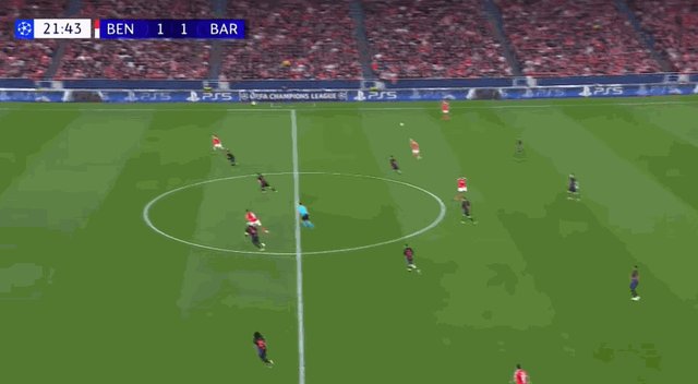 乐鱼体育官方网站-连续两场比赛致命失误，什琴斯尼在巴萨还有未来吗