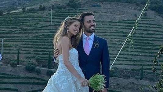 乐鱼app-B席月初结婚 妻子怀孕6个月 或先租后买加盟巴萨？