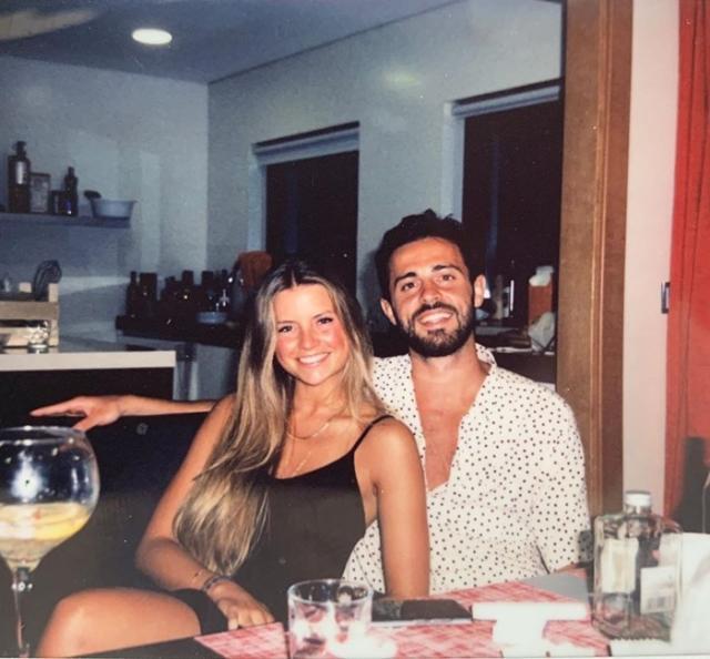 乐鱼app-B席月初结婚 妻子怀孕6个月 或先租后买加盟巴萨？